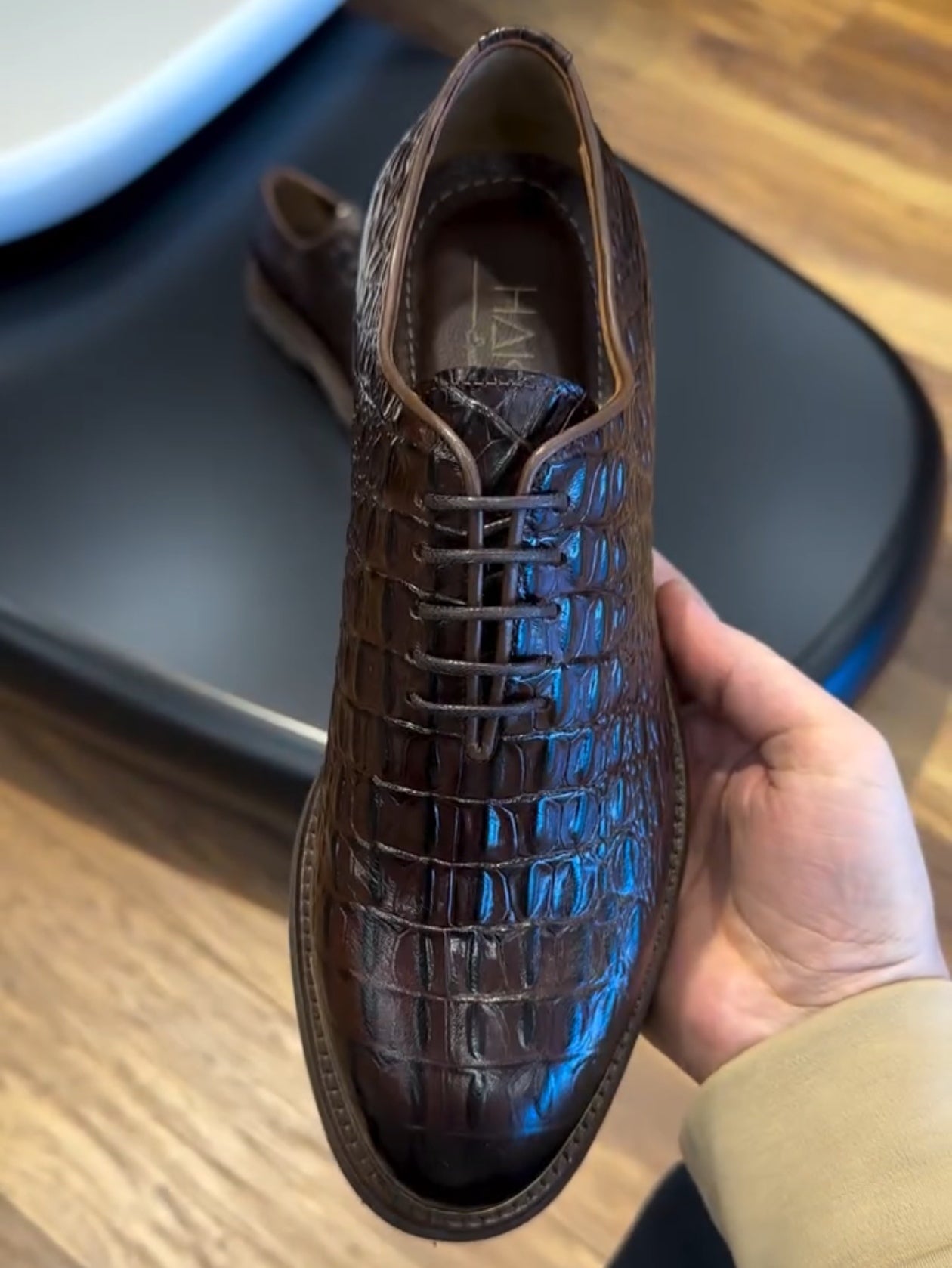 New Men's Handmade Genuine Crocodile Leather Casual Shoes