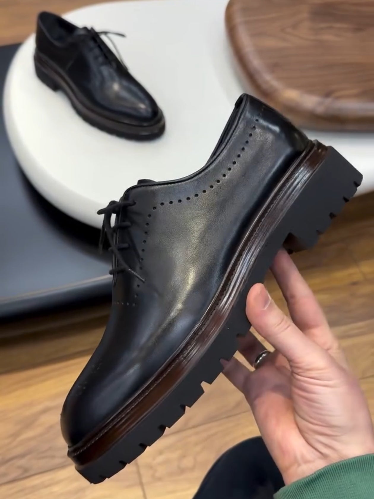 New Handmade Perforated Leather Casual Shoes