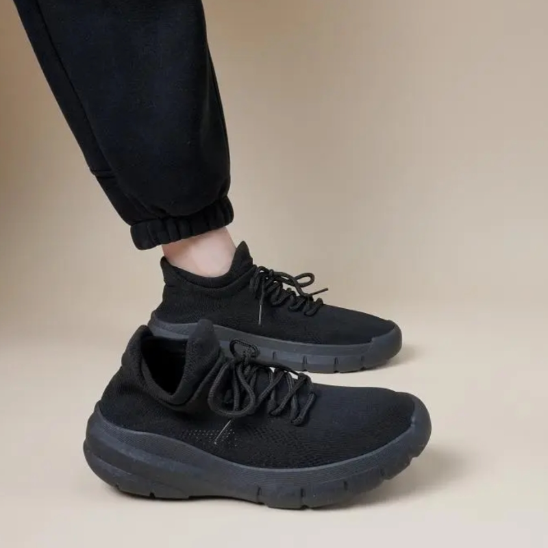 Men's Casual Soft-Soled Lace-Up Mesh Shoes