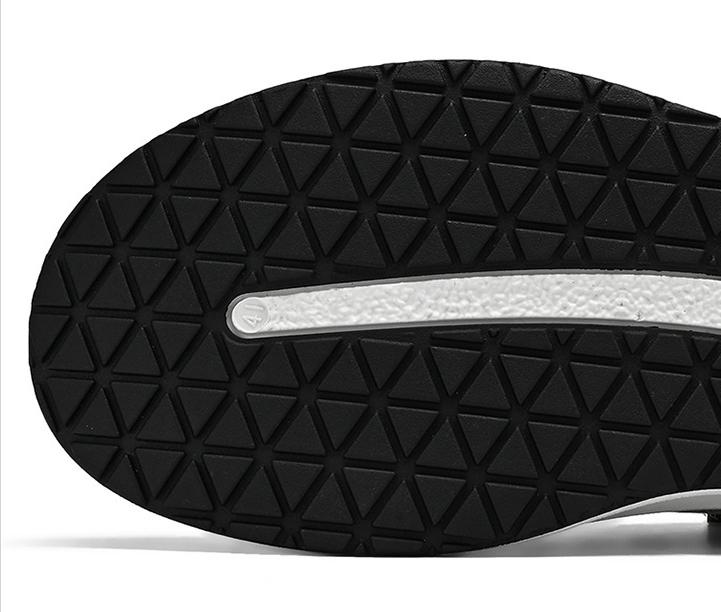New Breathable Fabric Slip-on Retro Casual Shoes