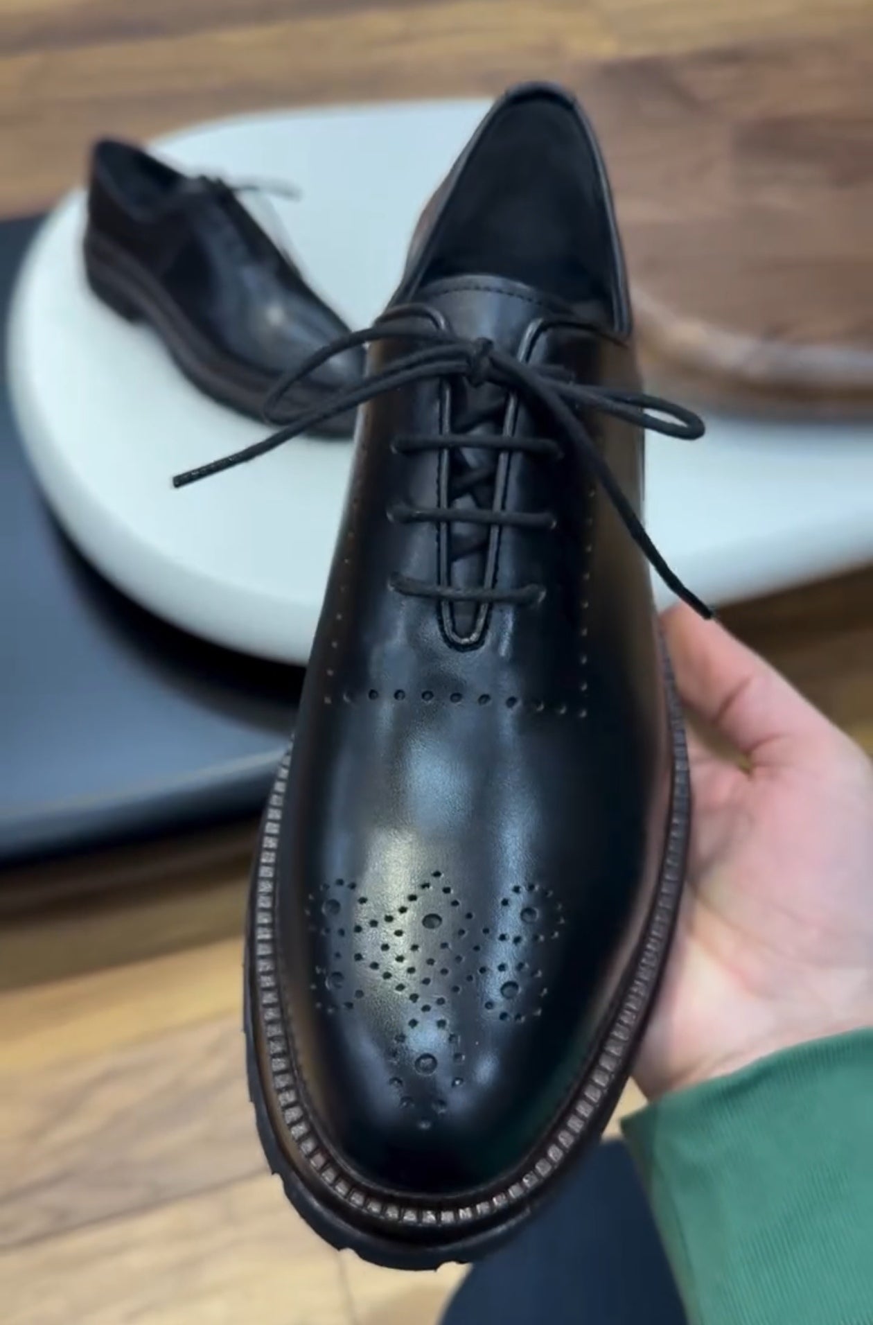 New Handmade Perforated Leather Casual Shoes
