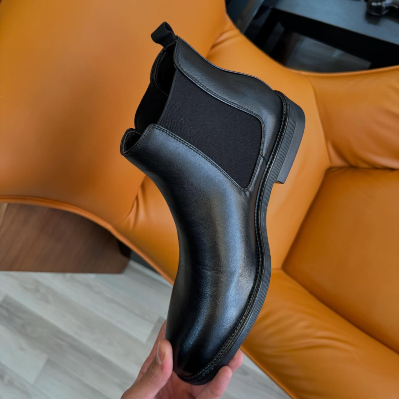 Classic Casual Chelsea Boots