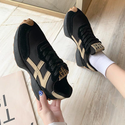 2023 New Autumn Thick-soled Casual Leather Sneakers