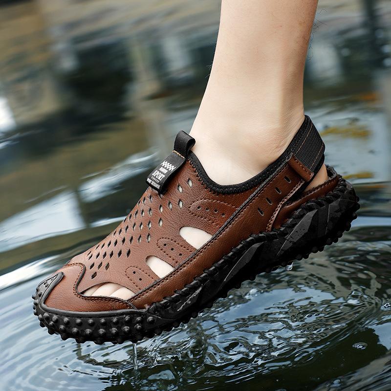 Men's Hollow Breathable Outdoor Beach Wear-resistant Leather Sandals